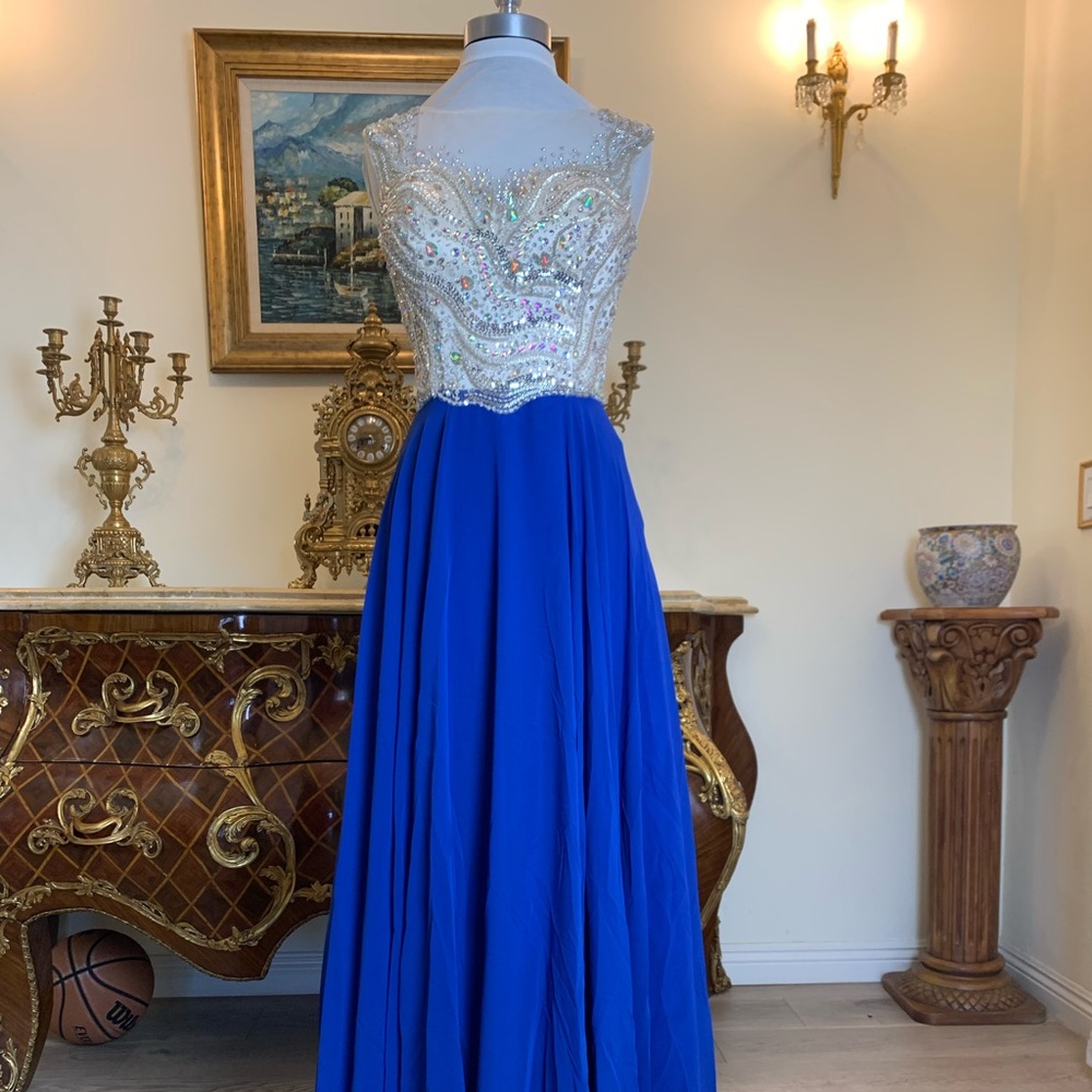 Special Occasion Formal Open Back Illusion beaded long Evening Gown prom Dress